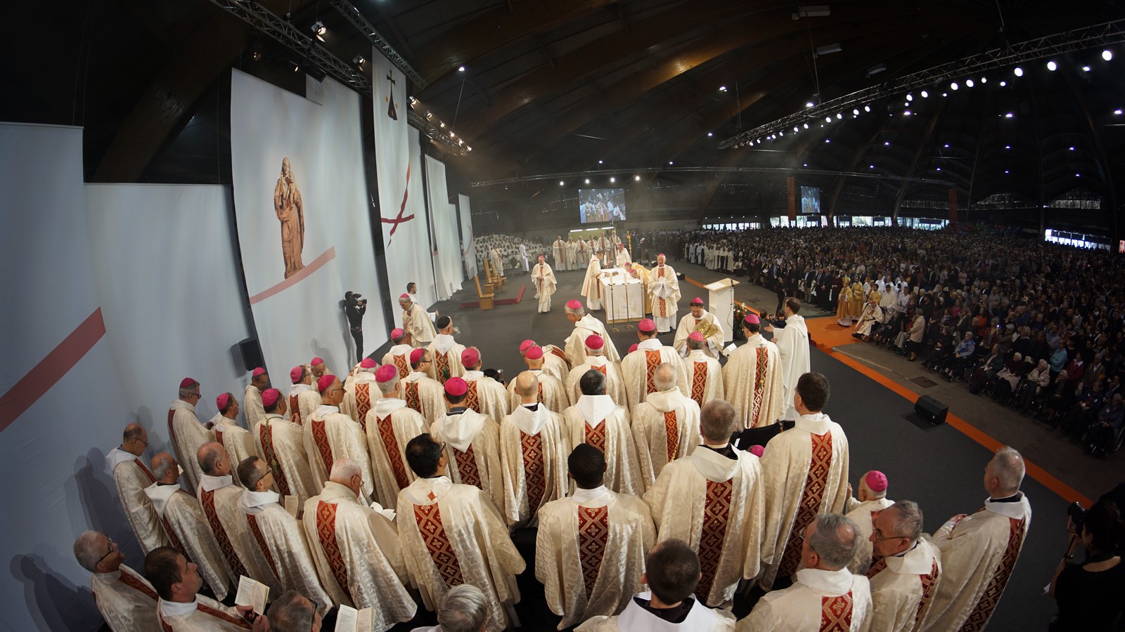 Les évêques présents à la béatification